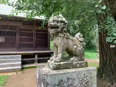 諏訪神社の狛犬