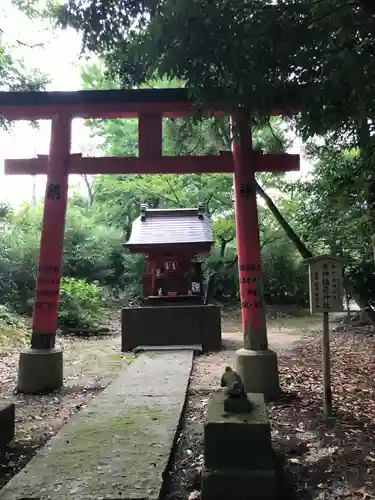 神﨑神社の末社・摂社