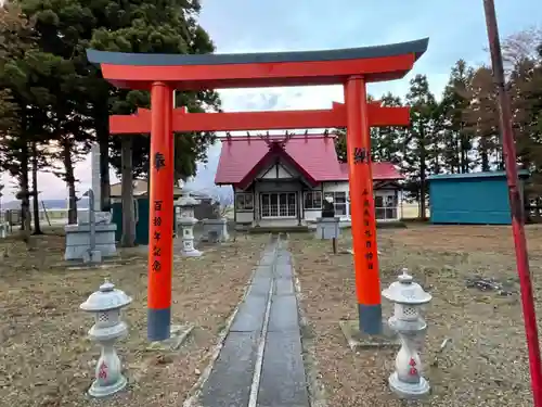 東開発稲荷神社の鳥居