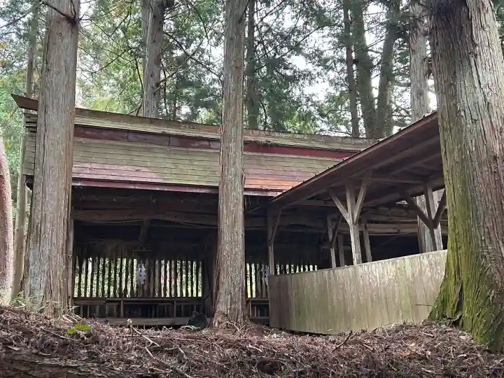 御射山三社御旅社(長野県)