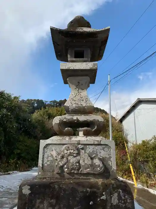 丸郷神社の建物その他