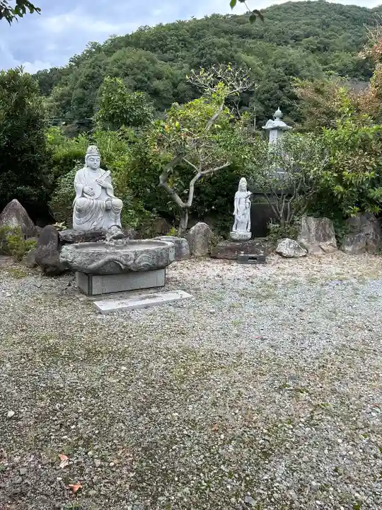 大藏經寺(山梨県)