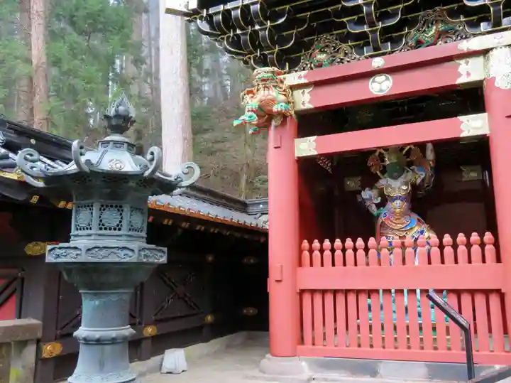 輪王寺の山門・神門