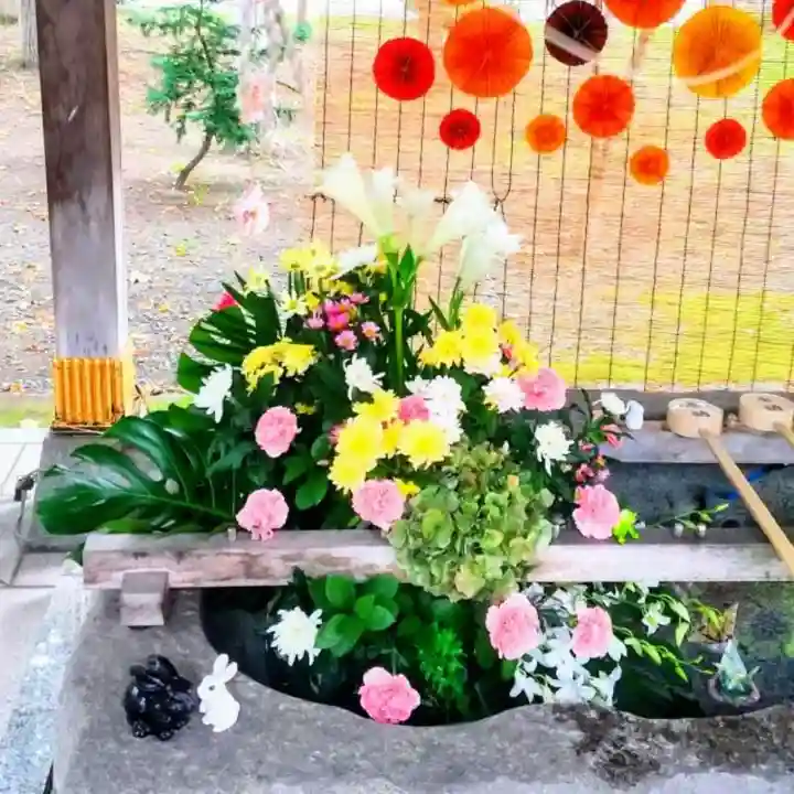 彌彦神社 (伊夜日子神社)の手水舎