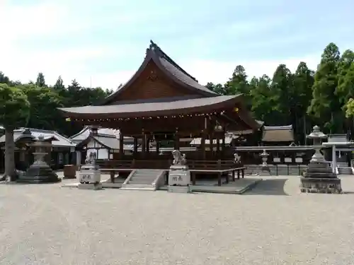 苗村神社の建物その他