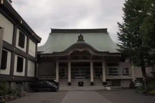 中央寺の本殿・本堂