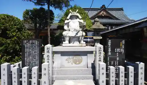 總社 和田八幡宮の像