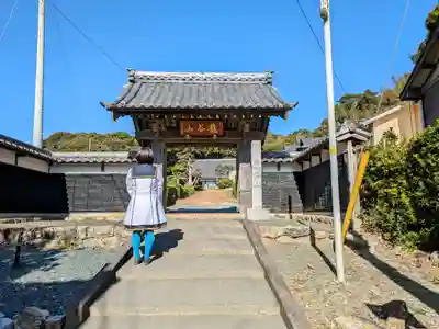 蔵法寺の山門・神門