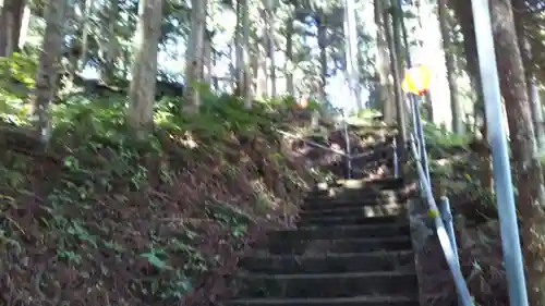 倭文神社の建物その他