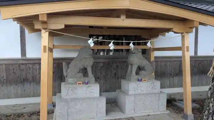 高忍日賣神社の狛犬