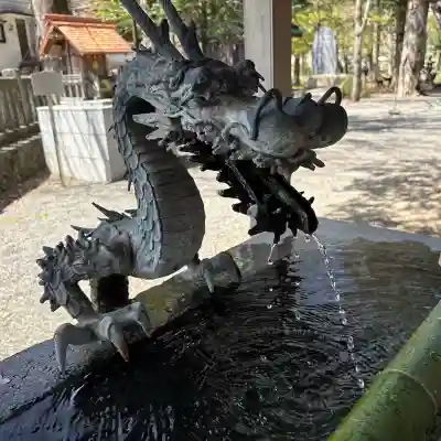 淺間神社(忍野八海)の{uncategorized: "未分類", other: "その他", undefined: "問題あり", building: "その他建物", grave: "お墓", sacred_gate: "鳥居", guardian: "狛犬", statue: "像", buddha: "仏像", history: "歴史", nature: "自然", garden: "庭園", animal: "動物", pagoda: "塔", temizu: "手水舎", mountain_gate: "山門・神門", sanctuary: "本殿・本堂", subordinate: "末社・摂社", art: "芸術", scenery: "景色", jizo: "地蔵", ema: "絵馬", goshuin: "御朱印", omikuji: "おみくじ", items: "授与品その他", amulet: "お守り", goshuincho: "御朱印帳", eats: "食事", festival: "お祭り", votive_dance: "神楽", shichigosan: "七五三参", wedding: "結婚式", experience: "体験その他", initially: "初詣", around: "周辺", anti_infection: "感染症対策"}