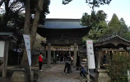 櫻井神社の山門