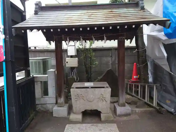 練馬大鳥神社の手水舎