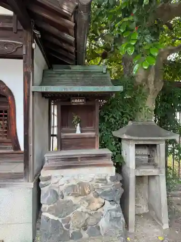 摩利支天堂 禅居庵の{uncategorized: "未分類", other: "その他", undefined: "問題あり", building: "その他建物", grave: "お墓", sacred_gate: "鳥居", guardian: "狛犬", statue: "像", buddha: "仏像", history: "歴史", nature: "自然", garden: "庭園", animal: "動物", pagoda: "塔", temizu: "手水舎", mountain_gate: "山門・神門", sanctuary: "本殿・本堂", subordinate: "末社・摂社", art: "芸術", scenery: "景色", jizo: "地蔵", ema: "絵馬", goshuin: "御朱印", omikuji: "おみくじ", items: "授与品その他", amulet: "お守り", goshuincho: "御朱印帳", eats: "食事", festival: "お祭り", votive_dance: "神楽", shichigosan: "七五三参", wedding: "結婚式", experience: "体験その他", initially: "初詣", around: "周辺", anti_infection: "感染症対策"}