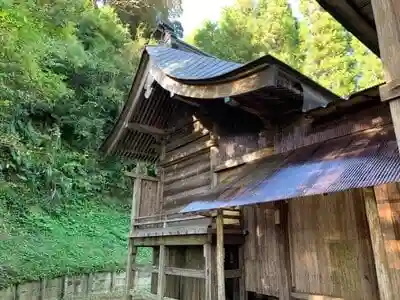 面足神社の本殿