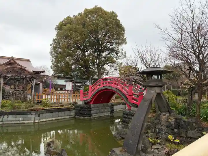 亀戸天神社の{uncategorized: "未分類", other: "その他", undefined: "問題あり", building: "その他建物", grave: "お墓", sacred_gate: "鳥居", guardian: "狛犬", statue: "像", buddha: "仏像", history: "歴史", nature: "自然", garden: "庭園", animal: "動物", pagoda: "塔", temizu: "手水舎", mountain_gate: "山門・神門", sanctuary: "本殿・本堂", subordinate: "末社・摂社", art: "芸術", scenery: "景色", jizo: "地蔵", ema: "絵馬", goshuin: "御朱印", omikuji: "おみくじ", items: "授与品その他", amulet: "お守り", goshuincho: "御朱印帳", eats: "食事", festival: "お祭り", votive_dance: "神楽", shichigosan: "七五三参", wedding: "結婚式", experience: "体験その他", initially: "初詣", around: "周辺", anti_infection: "感染症対策"}