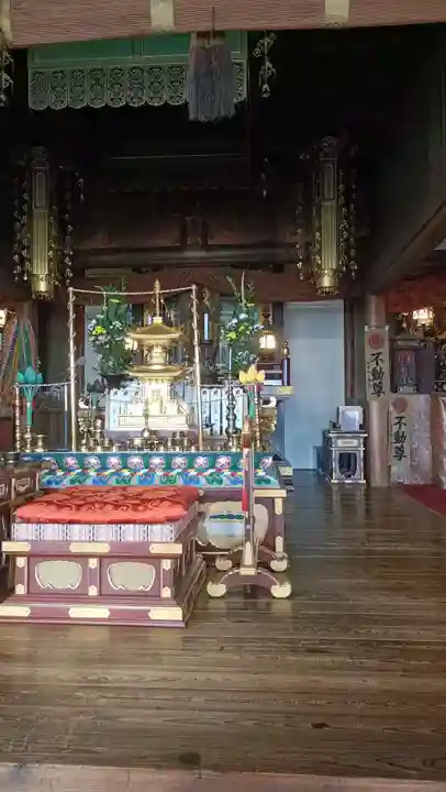 長福寺の本殿・本堂