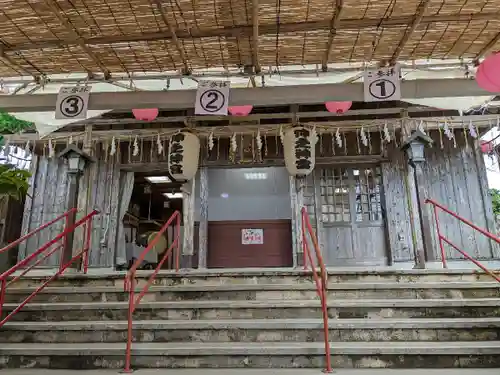 沖宮の本殿・本堂