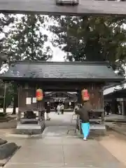 八重垣神社の山門