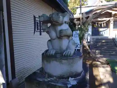 北新羽杉山神社の狛犬