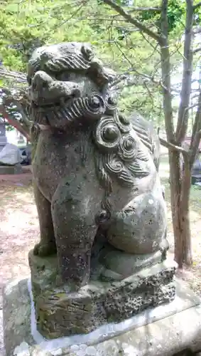 富川神社の狛犬