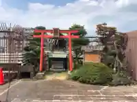 民部稲荷神社(丸広百貨店屋上)の鳥居