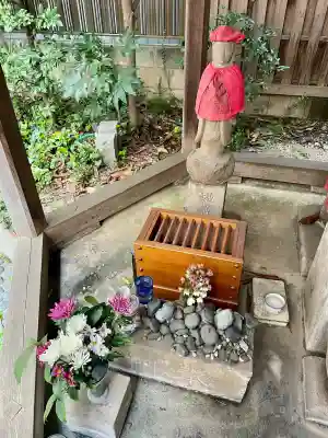 宝永四年六地蔵の{uncategorized: "未分類", other: "その他", undefined: "問題あり", building: "その他建物", grave: "お墓", sacred_gate: "鳥居", guardian: "狛犬", statue: "像", buddha: "仏像", history: "歴史", nature: "自然", garden: "庭園", animal: "動物", pagoda: "塔", temizu: "手水舎", mountain_gate: "山門・神門", sanctuary: "本殿・本堂", subordinate: "末社・摂社", art: "芸術", scenery: "景色", jizo: "地蔵", ema: "絵馬", goshuin: "御朱印", omikuji: "おみくじ", items: "授与品その他", amulet: "お守り", goshuincho: "御朱印帳", eats: "食事", festival: "お祭り", votive_dance: "神楽", shichigosan: "七五三参", wedding: "結婚式", experience: "体験その他", initially: "初詣", around: "周辺", anti_infection: "感染症対策"}