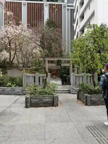 薬祖神社の{uncategorized: "未分類", other: "その他", undefined: "問題あり", building: "その他建物", grave: "お墓", sacred_gate: "鳥居", guardian: "狛犬", statue: "像", buddha: "仏像", history: "歴史", nature: "自然", garden: "庭園", animal: "動物", pagoda: "塔", temizu: "手水舎", mountain_gate: "山門・神門", sanctuary: "本殿・本堂", subordinate: "末社・摂社", art: "芸術", scenery: "景色", jizo: "地蔵", ema: "絵馬", goshuin: "御朱印", omikuji: "おみくじ", items: "授与品その他", amulet: "お守り", goshuincho: "御朱印帳", eats: "食事", festival: "お祭り", votive_dance: "神楽", shichigosan: "七五三参", wedding: "結婚式", experience: "体験その他", initially: "初詣", around: "周辺", anti_infection: "感染症対策"}