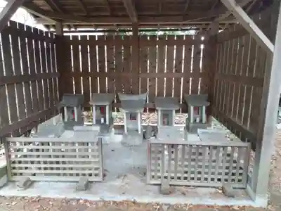 塩釜稲荷神社の末社・摂社