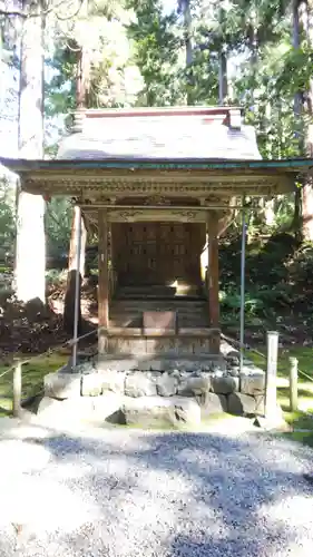 平泉寺白山神社の末社・摂社