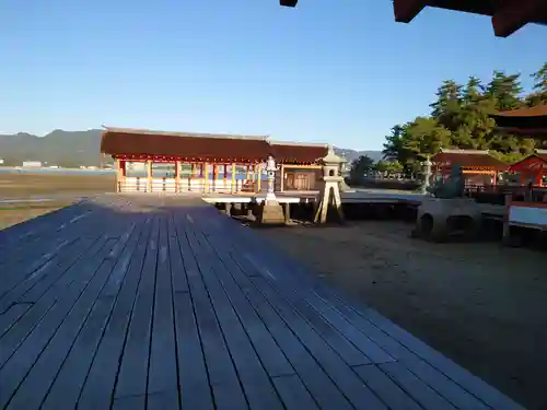 厳島神社の建物その他