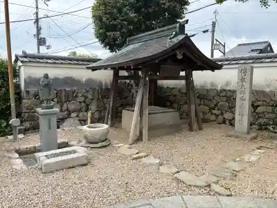 生源寺の{uncategorized: "未分類", other: "その他", undefined: "問題あり", building: "その他建物", grave: "お墓", sacred_gate: "鳥居", guardian: "狛犬", statue: "像", buddha: "仏像", history: "歴史", nature: "自然", garden: "庭園", animal: "動物", pagoda: "塔", temizu: "手水舎", mountain_gate: "山門・神門", sanctuary: "本殿・本堂", subordinate: "末社・摂社", art: "芸術", scenery: "景色", jizo: "地蔵", ema: "絵馬", goshuin: "御朱印", omikuji: "おみくじ", items: "授与品その他", amulet: "お守り", goshuincho: "御朱印帳", eats: "食事", festival: "お祭り", votive_dance: "神楽", shichigosan: "七五三参", wedding: "結婚式", experience: "体験その他", initially: "初詣", around: "周辺", anti_infection: "感染症対策"}