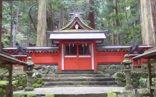 室生龍穴神社の本殿・本堂