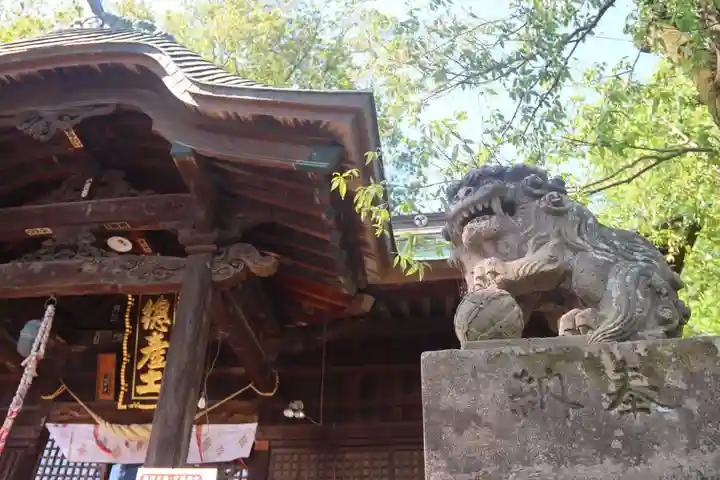 阿邪訶根神社の狛犬