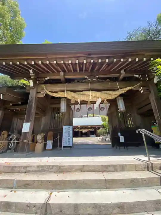 菊池神社の山門・神門