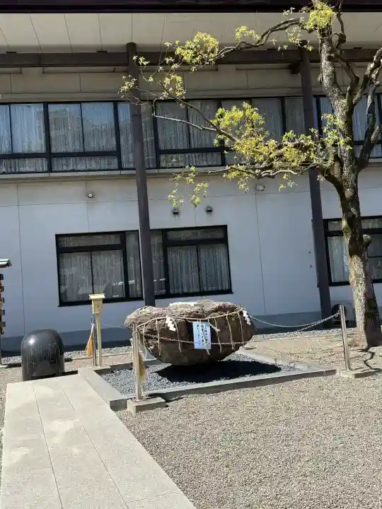 亀戸香取神社の{uncategorized: "未分類", other: "その他", undefined: "問題あり", building: "その他建物", grave: "お墓", sacred_gate: "鳥居", guardian: "狛犬", statue: "像", buddha: "仏像", history: "歴史", nature: "自然", garden: "庭園", animal: "動物", pagoda: "塔", temizu: "手水舎", mountain_gate: "山門・神門", sanctuary: "本殿・本堂", subordinate: "末社・摂社", art: "芸術", scenery: "景色", jizo: "地蔵", ema: "絵馬", goshuin: "御朱印", omikuji: "おみくじ", items: "授与品その他", amulet: "お守り", goshuincho: "御朱印帳", eats: "食事", festival: "お祭り", votive_dance: "神楽", shichigosan: "七五三参", wedding: "結婚式", experience: "体験その他", initially: "初詣", around: "周辺", anti_infection: "感染症対策"}