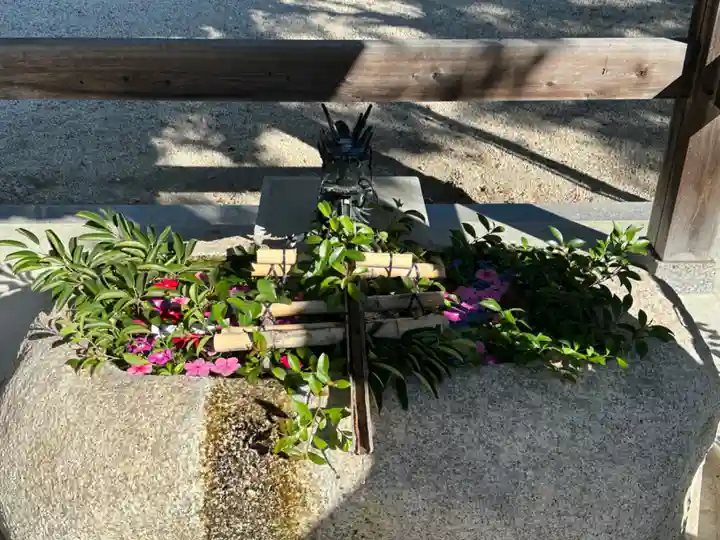 神館神社の手水舎