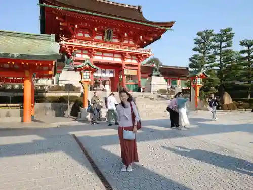 伏見稲荷大社の{uncategorized: "未分類", other: "その他", undefined: "問題あり", building: "その他建物", grave: "お墓", sacred_gate: "鳥居", guardian: "狛犬", statue: "像", buddha: "仏像", history: "歴史", nature: "自然", garden: "庭園", animal: "動物", pagoda: "塔", temizu: "手水舎", mountain_gate: "山門・神門", sanctuary: "本殿・本堂", subordinate: "末社・摂社", art: "芸術", scenery: "景色", jizo: "地蔵", ema: "絵馬", goshuin: "御朱印", omikuji: "おみくじ", items: "授与品その他", amulet: "お守り", goshuincho: "御朱印帳", eats: "食事", festival: "お祭り", votive_dance: "神楽", shichigosan: "七五三参", wedding: "結婚式", experience: "体験その他", initially: "初詣", around: "周辺", anti_infection: "感染症対策"}