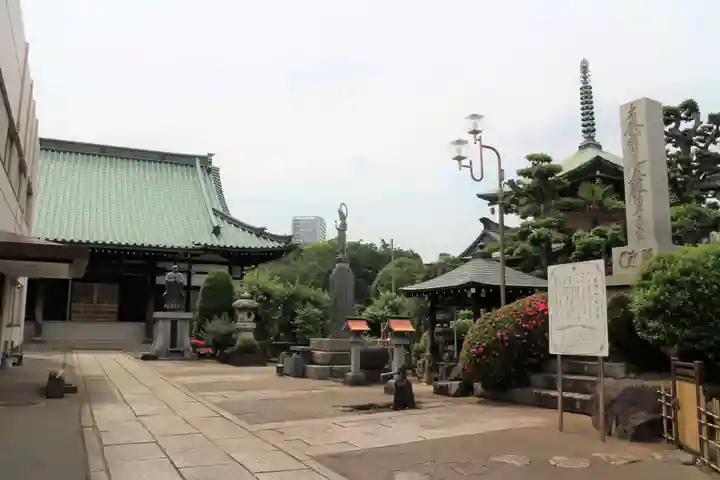 妙行寺の本殿・本堂