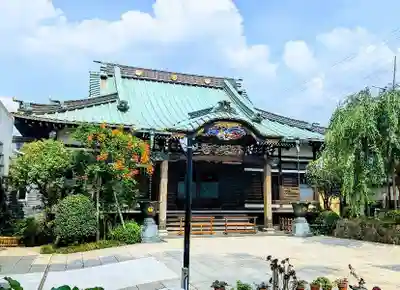 清涼寺の本殿・本堂