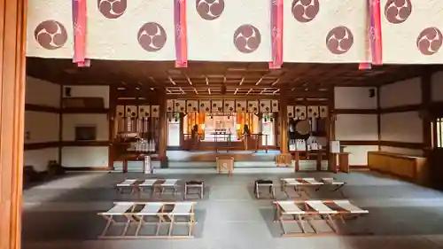 夜疑神社の本殿