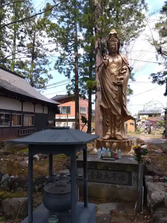 善行寺(新潟県)