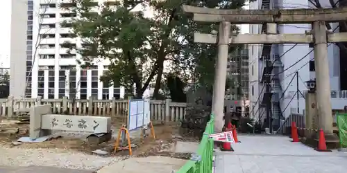 西久保八幡神社の鳥居