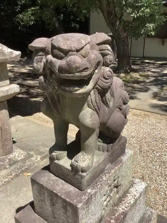 和爾良神社(猪子石原)の狛犬