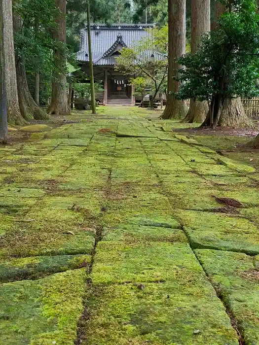 遠賀神社の建物その他