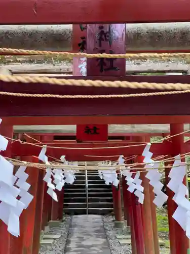 新屋山神社の鳥居