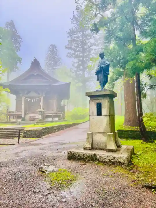 出羽神社(出羽三山神社)~三神合祭殿~(山形県)