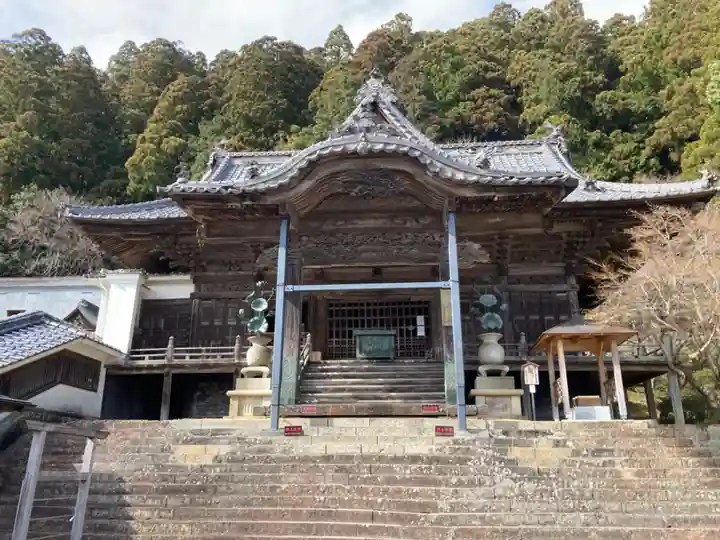 箸蔵寺の本殿・本堂