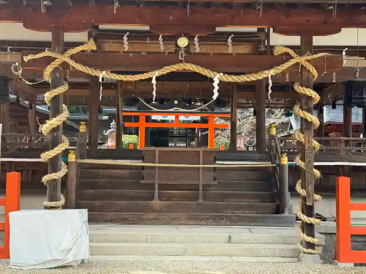 龍田大社の{uncategorized: "未分類", other: "その他", undefined: "問題あり", building: "その他建物", grave: "お墓", sacred_gate: "鳥居", guardian: "狛犬", statue: "像", buddha: "仏像", history: "歴史", nature: "自然", garden: "庭園", animal: "動物", pagoda: "塔", temizu: "手水舎", mountain_gate: "山門・神門", sanctuary: "本殿・本堂", subordinate: "末社・摂社", art: "芸術", scenery: "景色", jizo: "地蔵", ema: "絵馬", goshuin: "御朱印", omikuji: "おみくじ", items: "授与品その他", amulet: "お守り", goshuincho: "御朱印帳", eats: "食事", festival: "お祭り", votive_dance: "神楽", shichigosan: "七五三参", wedding: "結婚式", experience: "体験その他", initially: "初詣", around: "周辺", anti_infection: "感染症対策"}