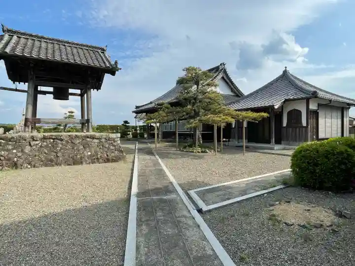 宗福寺の{uncategorized: "未分類", other: "その他", undefined: "問題あり", building: "その他建物", grave: "お墓", sacred_gate: "鳥居", guardian: "狛犬", statue: "像", buddha: "仏像", history: "歴史", nature: "自然", garden: "庭園", animal: "動物", pagoda: "塔", temizu: "手水舎", mountain_gate: "山門・神門", sanctuary: "本殿・本堂", subordinate: "末社・摂社", art: "芸術", scenery: "景色", jizo: "地蔵", ema: "絵馬", goshuin: "御朱印", omikuji: "おみくじ", items: "授与品その他", amulet: "お守り", goshuincho: "御朱印帳", eats: "食事", festival: "お祭り", votive_dance: "神楽", shichigosan: "七五三参", wedding: "結婚式", experience: "体験その他", initially: "初詣", around: "周辺", anti_infection: "感染症対策"}